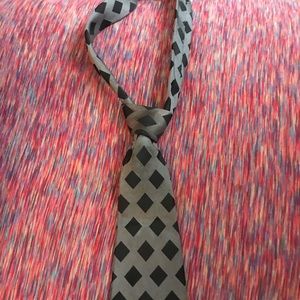 ADOLFO MEN TIE SIZE OS BLACK GRAY & BLACK PREOWNED
